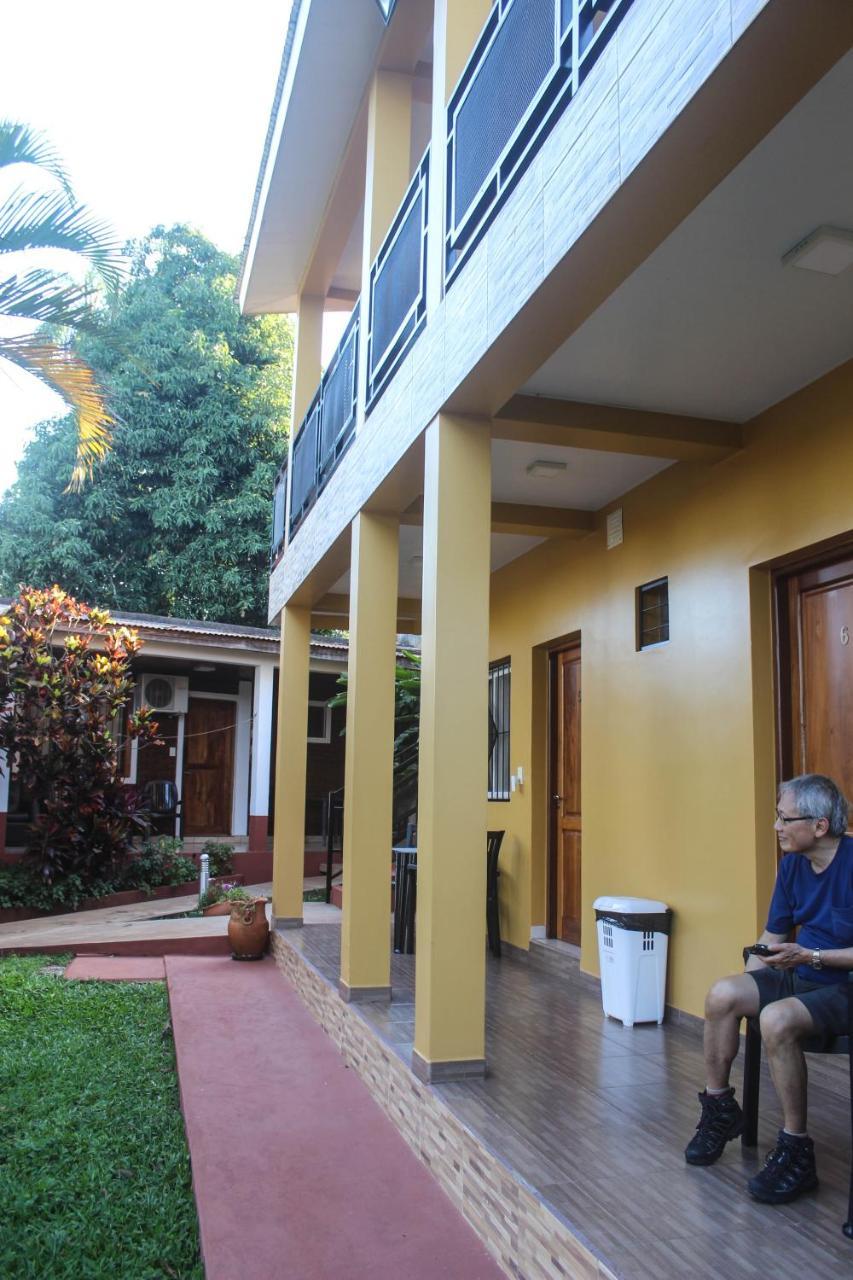 Hospedaje Jose Gorgues Puerto Iguazu Exterior photo